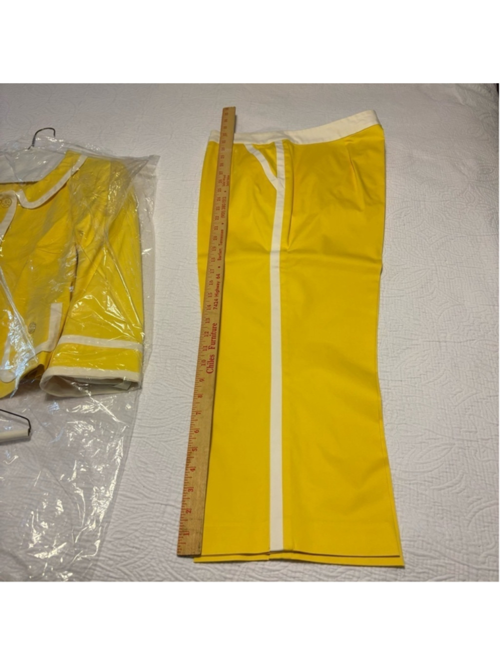 ESCADA 2 PIECE JACKET 43 AND PANTS 44 SET IN SUNFLOWER IN EXCELLENT CONDITION - Picture 12 of 16